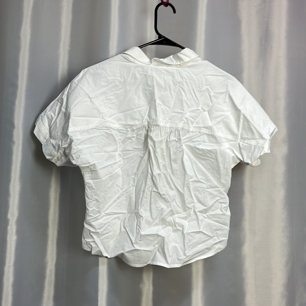 Universal thread women’s collared crop top shirt. 1585 - Picture 2 of 10